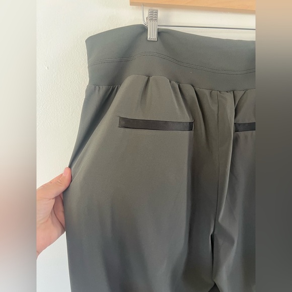 Athleta Nolita Wide Leg Green Pull-On Athletic Pants Size 22 - Picture 11 of 14